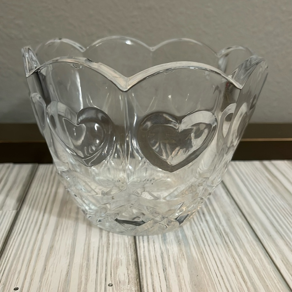 LIQUIDATION SALE Sweetheart Crystal Bowl Votive